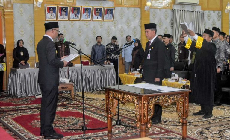 Bupati Hurmin Resmi Lantik Dedy Hendry Mengisi Jabatan Sekda