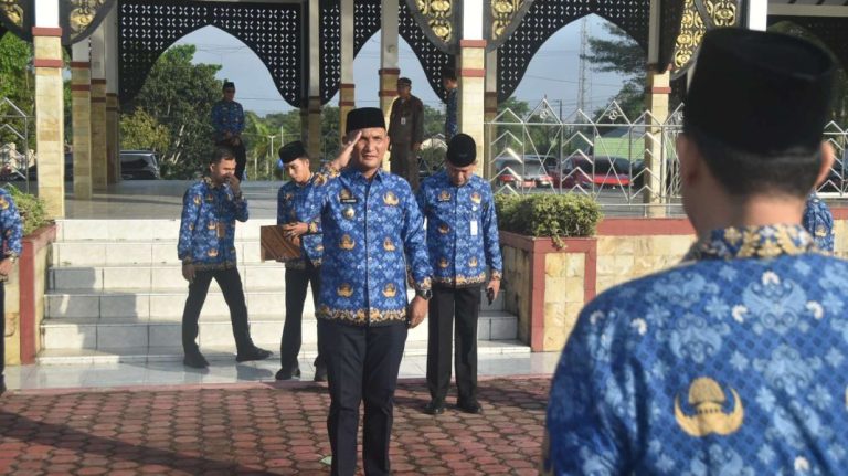 Pimpin Apel Gabungan OPD, Bupati Hurmin Ingatkan Pegawai Jauhi Judi Online