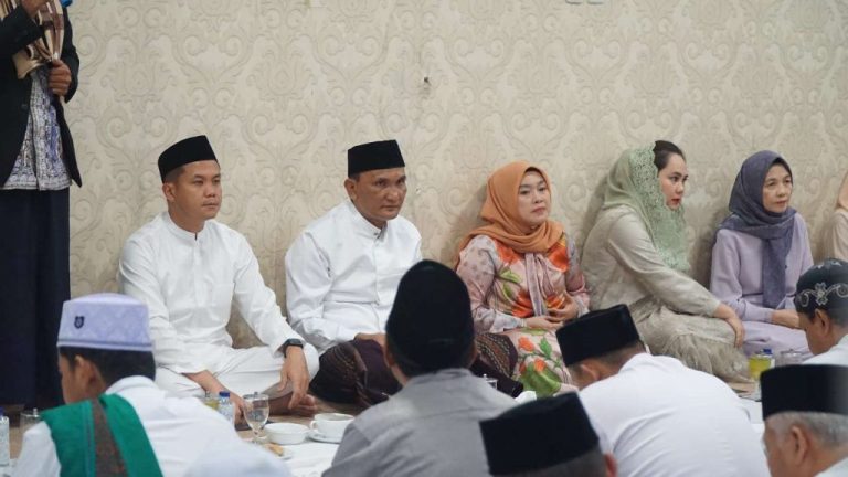 Bupati Sarolangun Gelar Buka Puasa Bersama Forkopimda