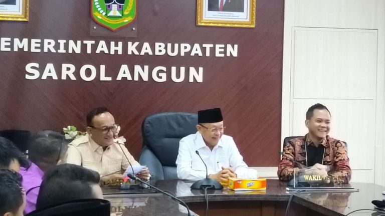 Terima Kunjungan DPR RI Komisi XII, Bupati Hurmin Dorong Legalitas Izin Tambang Rakyat